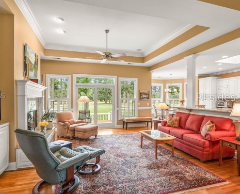 15 Longwood Drive