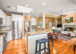 15 Longwood Drive