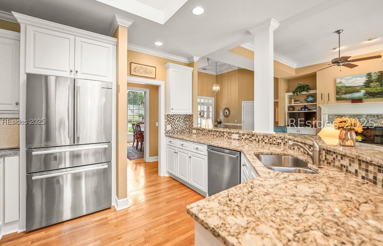 15 Longwood Drive