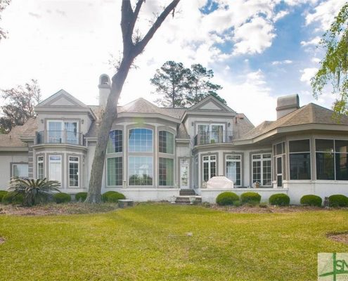 4 Crape Myrtle Court