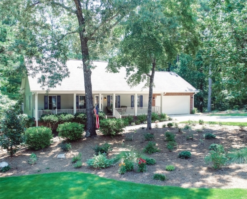 211 Willow Lane