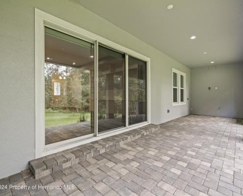 4676 Hickory Oak Drive