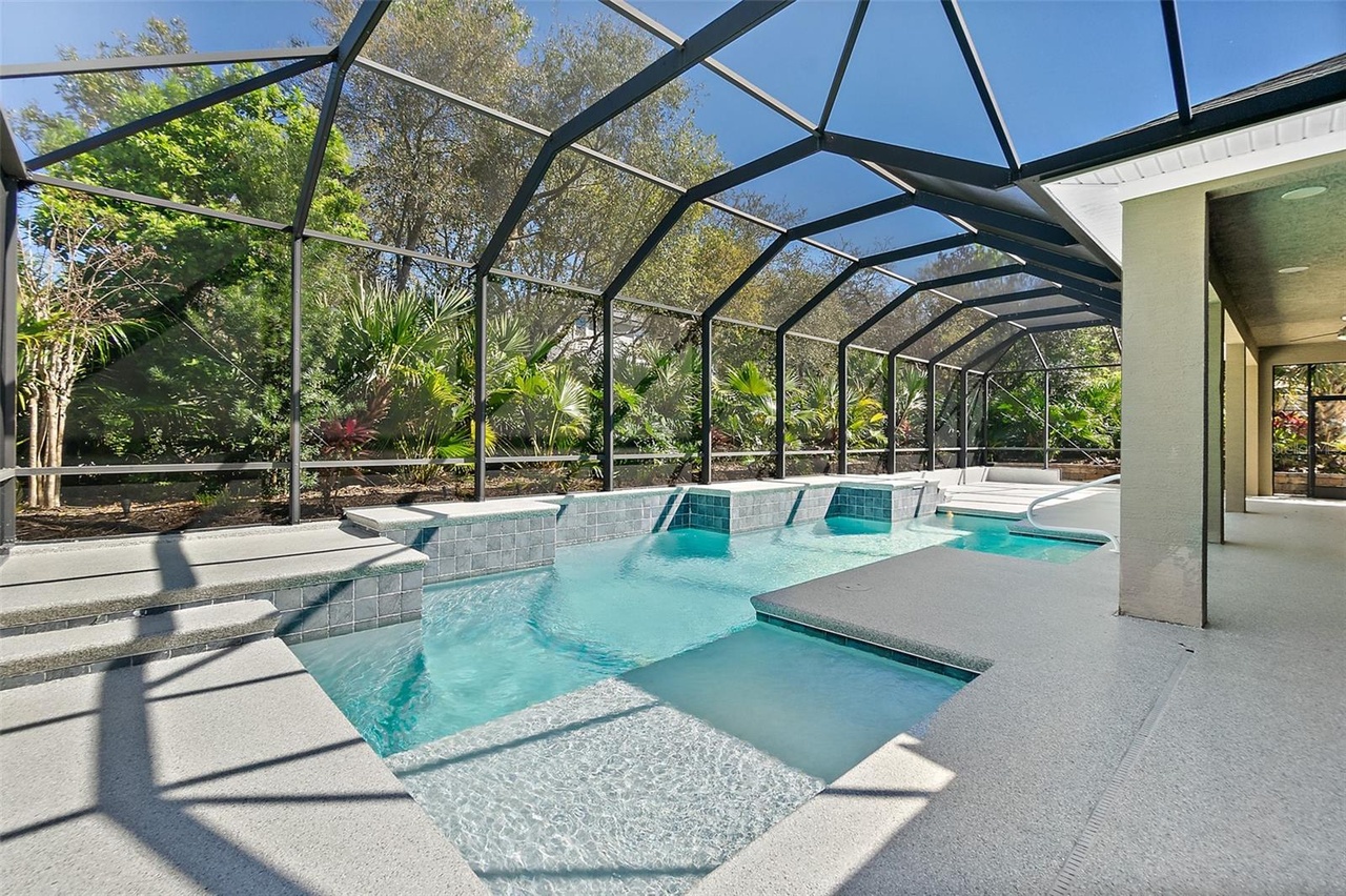 10 N Park Circle