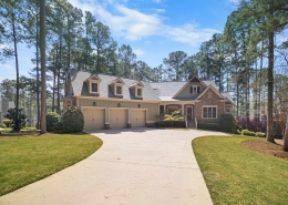 1041 Amasa Lane