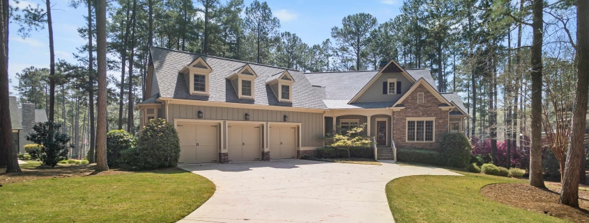 1041 Amasa Lane