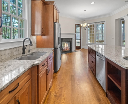 1041 Amasa Lane