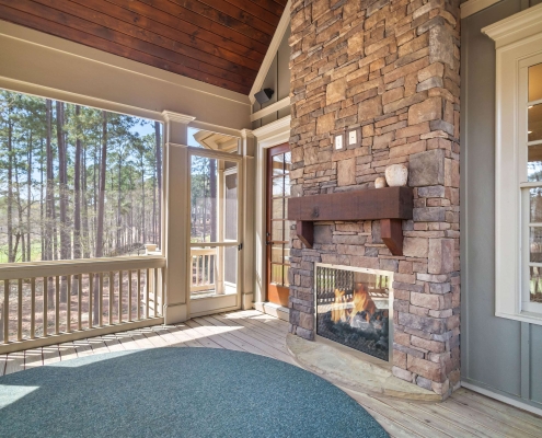 1041 Amasa Lane