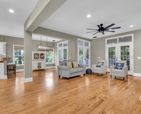 68 Royal Pointe Drive