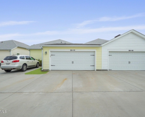 220 Sandbar Lane Unit 101