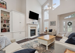 547 East Cardinal Circle