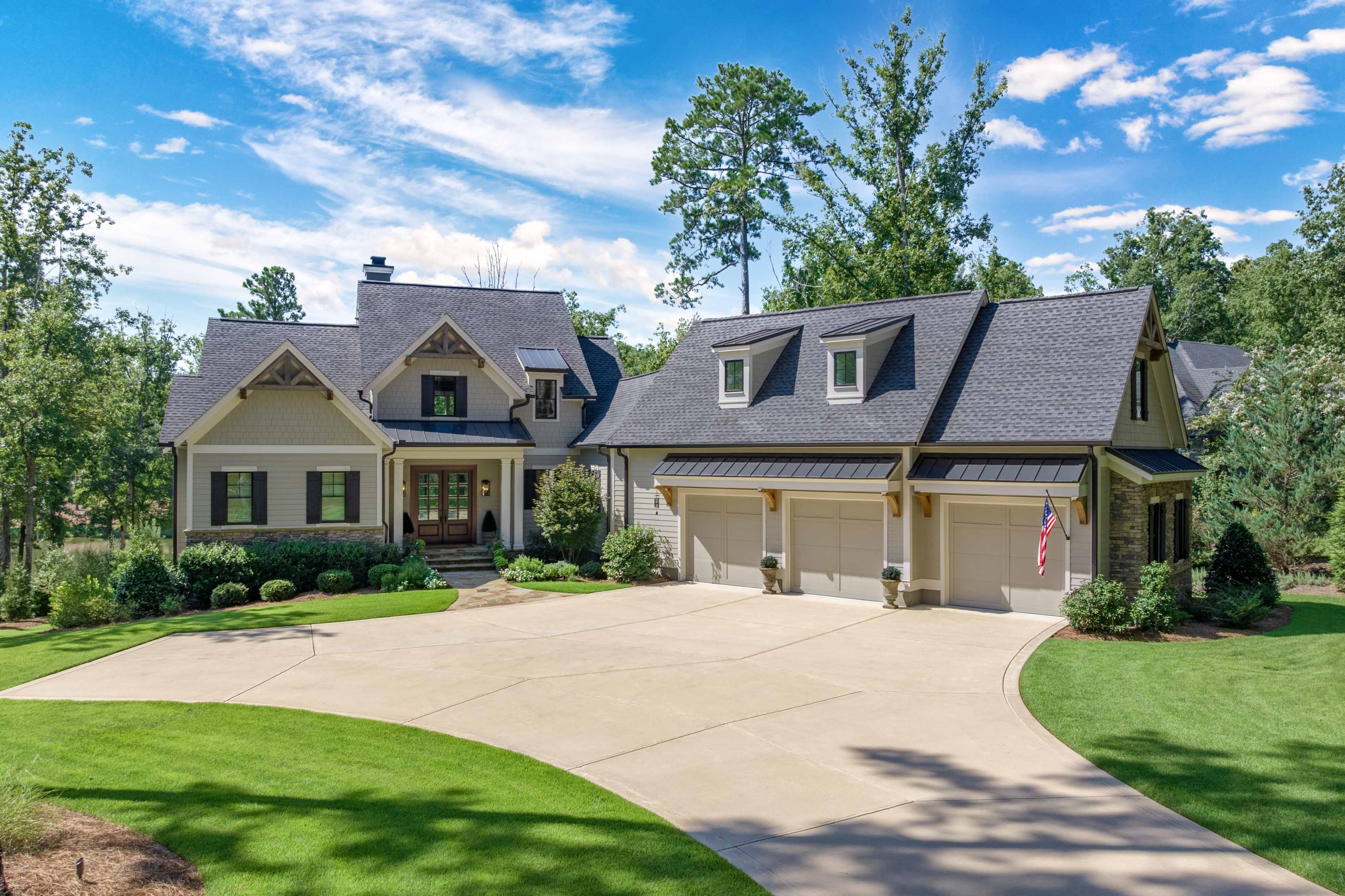 1041 Holts Ferry