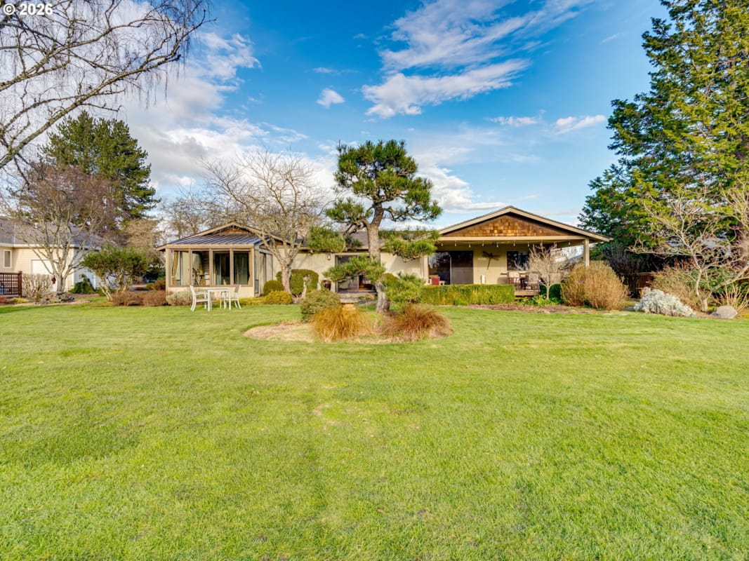 1925 NW St Andrews Dr