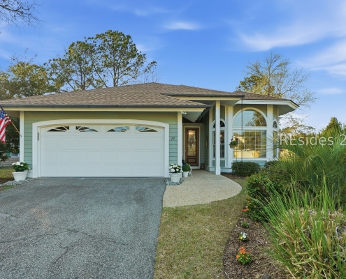 29 Royal Pointe Drive