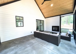305 Wellington Court