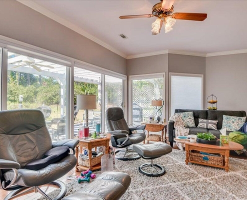 201 Hackberry Lane