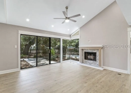 mosscreek5stable-1030x687 - LT w gas fireplace