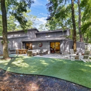 4 Honeysuckle Court