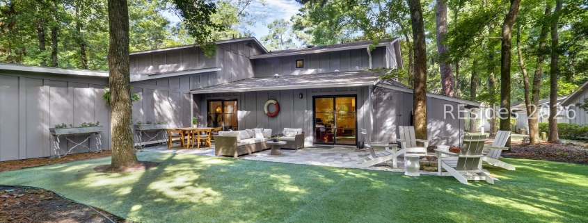 4 Honeysuckle Court