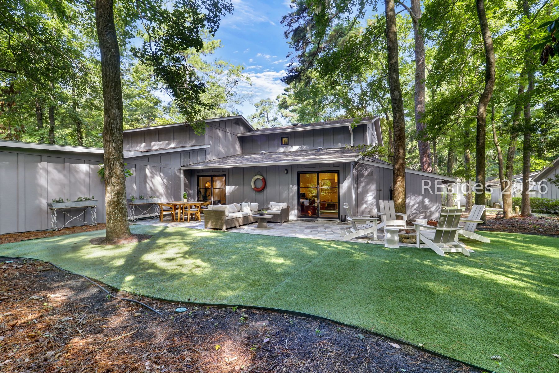 4 Honeysuckle Court