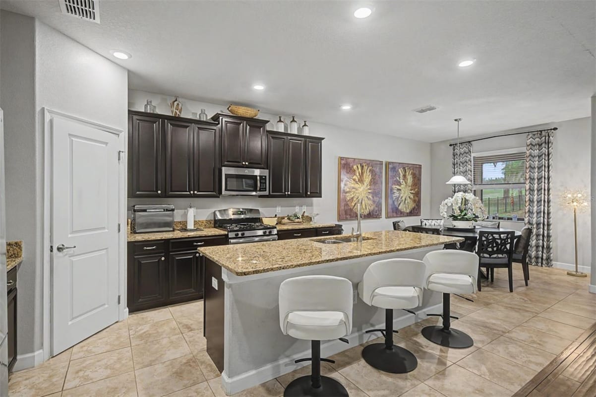4926 Southern Valley Loop